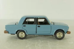 Ваз-2107, ноябрь 19..г., Тантал/Радон 1:43
