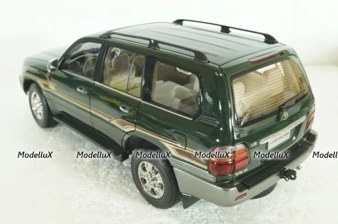 Toyota Land Cruiser 100, 2003 green, Paudi 1:18
