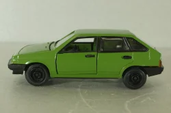 Ваз-2109 короткое крыло, зеленый, октябрь 92г., Тантал/Радон 1:43