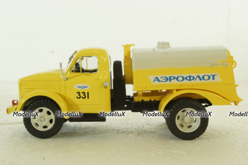 МЗ-51М топливозаправщик "Аэрофлот" на шасси Газ-51А, Легендарные грузовики СССР №82, 1:43