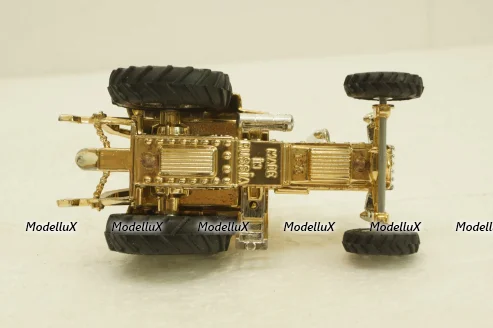МТЗ-80 Трактор Беларусь, золотой, Торговый дом МТЗ-ЕлАЗ  1:43
