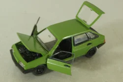 Ваз-2109 короткое крыло, зеленый, октябрь 92г., Тантал/Радон 1:43
