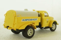 МЗ-51М топливозаправщик "Аэрофлот" на шасси Газ-51А, Легендарные грузовики СССР №82, 1:43