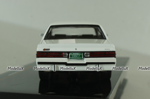 Buick Grand National 1987, white, CLC576, IXO 1:43 