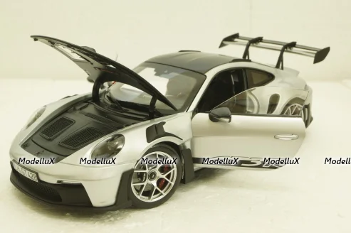 Porsche 911 GT3 RS, GT-Silvermetallic, 2022, 187366, Norev 1:18