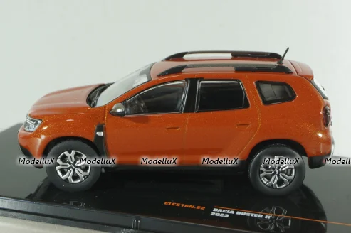 Dacia Duster II orange metallic, CLC516, IXO 1:43 