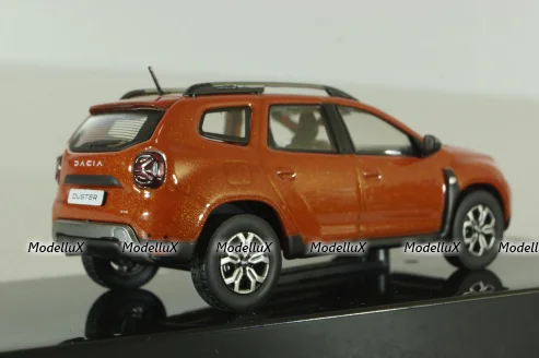 Dacia Duster II orange metallic, CLC516, IXO 1:43 