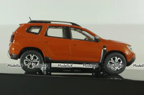 Dacia Duster II orange metallic, CLC516, IXO 1:43 