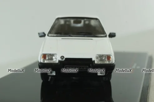 Skoda Forman 1990, white, CLC575, IXO 1:43