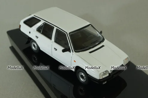 Skoda Forman 1990, white, CLC575, IXO 1:43