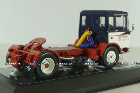 DAF 2600 1970 dark blue/red/white TR195, IXO 1:43 