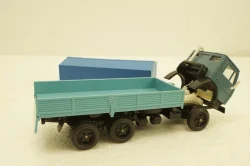 Камаз-5320 с тентом, ранний на резине, Арек 1:43