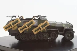 Sd.Ktz 251/1 Ausf. C Wurfrahmen 40 24. Pz.Division Kursk 1942, Altaya 1:43