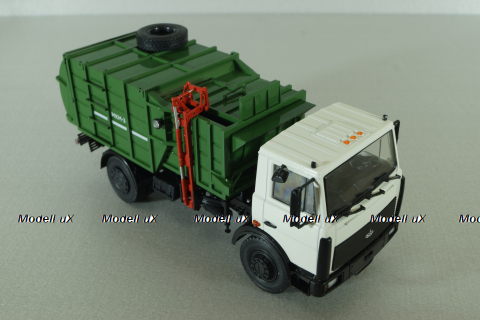 МКМ-35 (5337) мусоровоз МКМ-35, на шасси Маз-5337, Автоистория 1:43