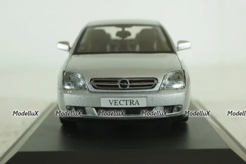 Opel Vectra C 4door 2002 silver, Schuco 1:43
