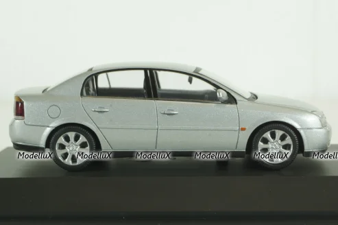 Opel Vectra C 4door 2002 silver, Schuco 1:43