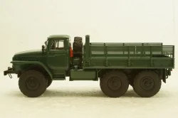 Урал-375Д борт, зелений, АвтоИстория 1:43