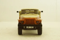 Урал-377 борт, оранжевый/бежевый, АвтоИстория 1:43