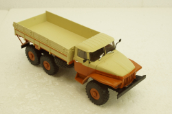 Урал-377 борт, оранжевый/бежевый, АвтоИстория 1:43