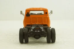 Зил-130В1 тягач, оранжевый, АвтоИстория 1:43