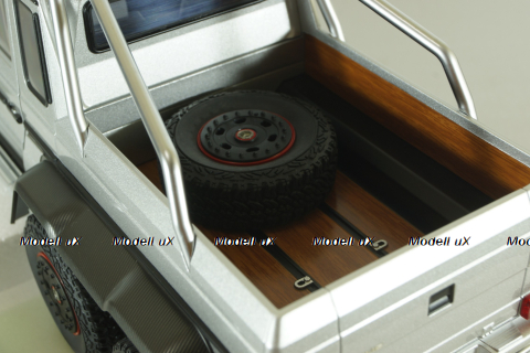 Mercedes G63 AMG 6x6, silver, 76301, Autoart 1:18