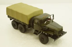 Урал-4320-31 (двигатель ЯМЗ-238) бортовой с тентом, хаки, 100954, АвтоИстория 1:43