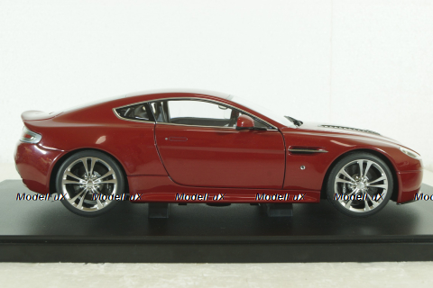 Aston Martin V12 Vantage, 2-010, red, 70208, AutoArt 1:18