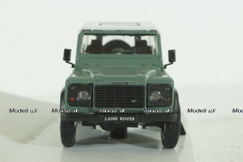 Land Rover Defender 90, green, Cararama 1:43