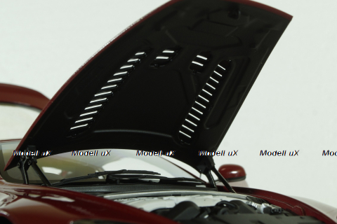 Aston Martin V12 Vantage, 2-010, red, 70208, AutoArt 1:18