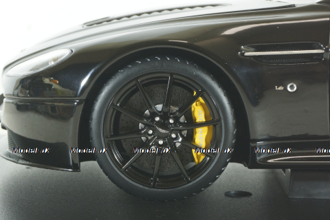 Aston Martin V12 Vantage S, 2015, black, 70252, AutoArt 1:18