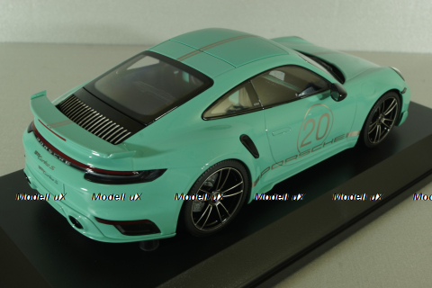 Porsche 911 (992) Turbo S with Sport Design Package 2021, green, 155069175, Minichamps 1:18