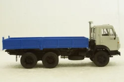 Камаз-5320 бортовой 1976, серый/синий, Автоистория 1:43