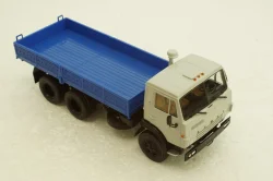Камаз-5320 бортовой 1976, серый/синий, Автоистория 1:43