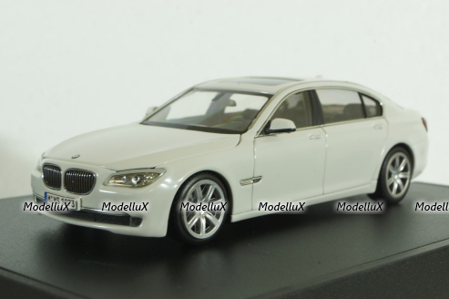 BMW 750Li (F02) 2009, white, 80420445201, Minichamps 1:43