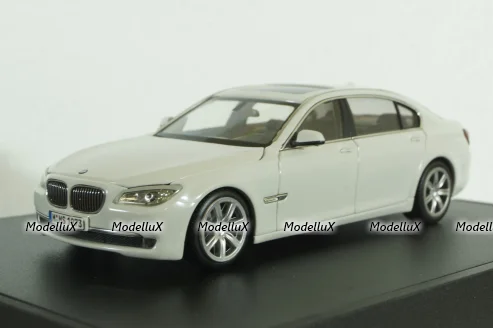 BMW 750Li (F02) 2009, white, 80420445201, Minichamps 1:43