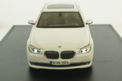 BMW 750Li (F02) 2009, white, 80420445201, Minichamps 1:43