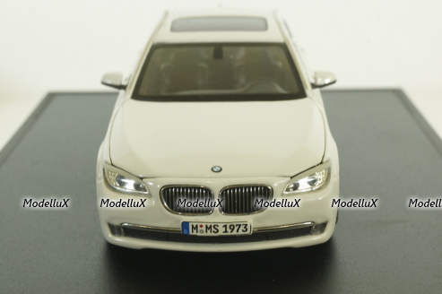 BMW 750Li (F02) 2009, white, 80420445201, Minichamps 1:43