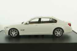 BMW 750Li (F02) 2009, white, 80420445201, Minichamps 1:43