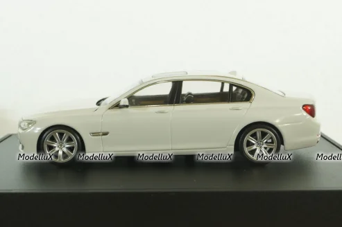 BMW 750Li (F02) 2009, white, 80420445201, Minichamps 1:43