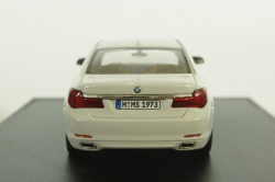 BMW 750Li (F02) 2009, white, 80420445201, Minichamps 1:43