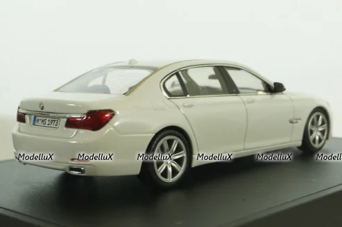 BMW 750Li (F02) 2009, white, 80420445201, Minichamps 1:43