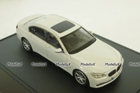 BMW 750Li (F02) 2009, white, 80420445201, Minichamps 1:43