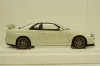 Nissan Skyline GT-R (R34) V-Spec II, white pearl, 77406,AutoArt 1:18 Уценка