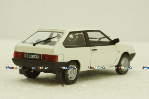 Ваз-2108 Samara, белая, Kultowe Auta PRL-u №34 1:43