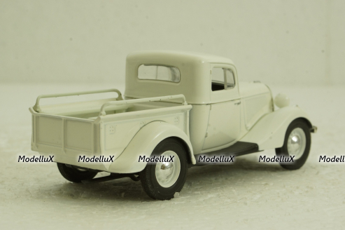 Газ-М415, белый, Автолегенды СССР 1:43