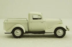Газ-М415, белый, Автолегенды СССР 1:43