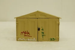 Гараж Л ДК-2В (Мариупольский), c графити TMT Models 1:43