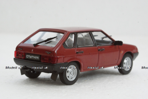 Ваз-2109 Спутник, красный, Автолегенды СССР 1:43