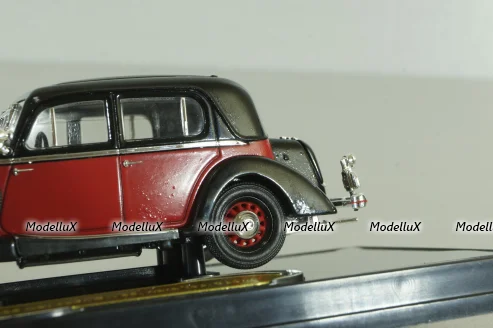 Maybach SW38 Hard top Spohn (Closed) 1935, black/red, 43702, Signature Model 1:43