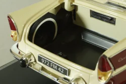 Simca Vedette Chamboard 1960, red/beige, 185721, Norev 1:18